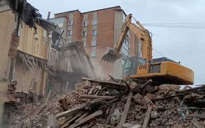 Промышленный снос и демонтаж зданий спецтехникой - Владикавказ, цены, предложения специалистов